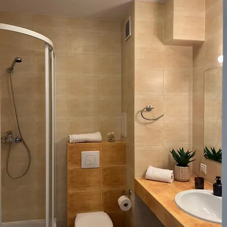 Apartment Z Garazem I Ogrodem Kolobrzeg