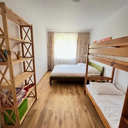 Daire Z Garazem I Ogrodem Kolobrzeg