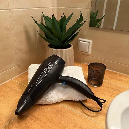 Apartment Z Garazem I Ogrodem Kolobrzeg