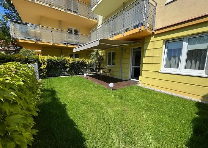 Z Garazem I Ogrodem * Kołobrzeg