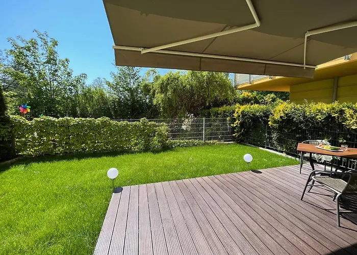 Z Garazem I Ogrodem Lejlighed