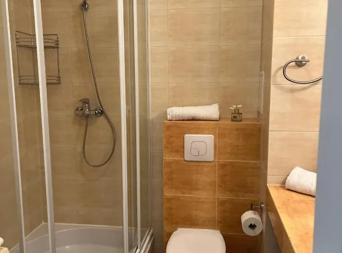 Z Garazem I Ogrodem Kołobrzeg