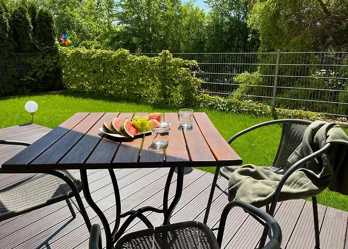 Z Garazem I Ogrodem Kołobrzeg